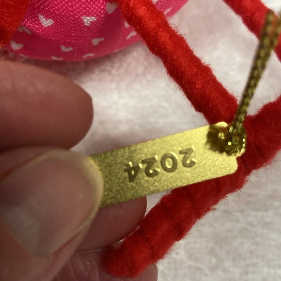 Target Spritz Valentine's Day 2024 Birds Kingsley and Queenie Featherly Friends - Picture 8 of 9